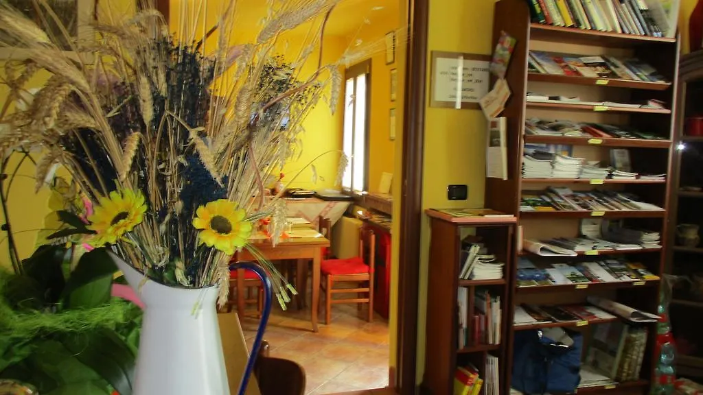 Casa Di Campagna B&B La Corte Ferrara 0*,  Italien