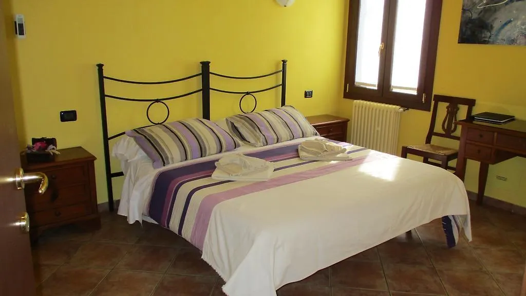 Casa Di Campagna B&B La Corte Ferrara Frühstückspension