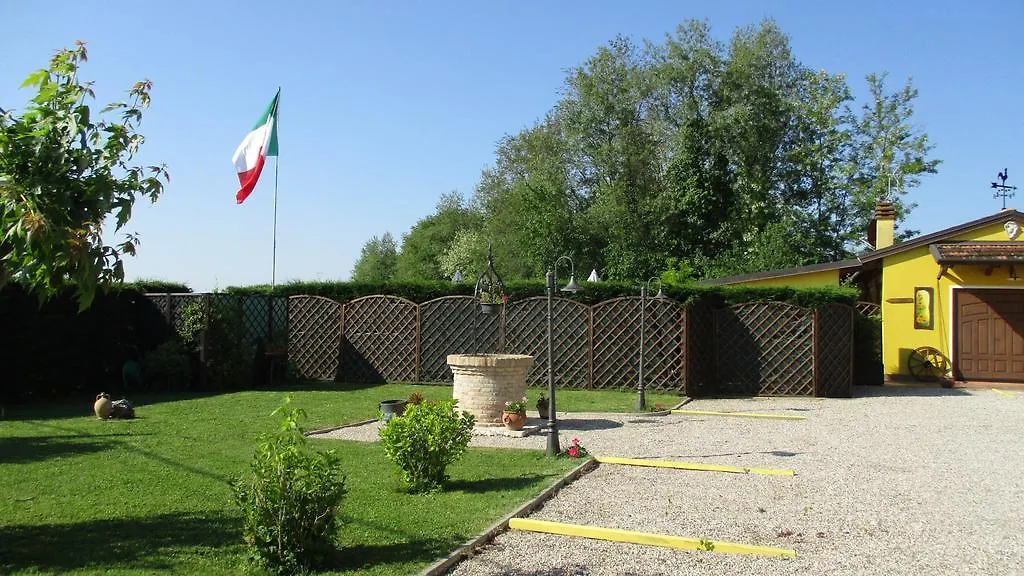 Casa Di Campagna B&B La Corte Ferrara 0*,  Italien